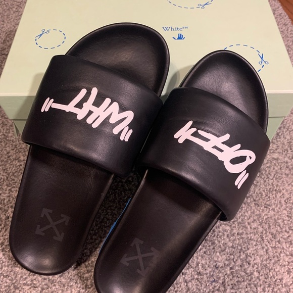 Off white slides - Picture 3 of 3